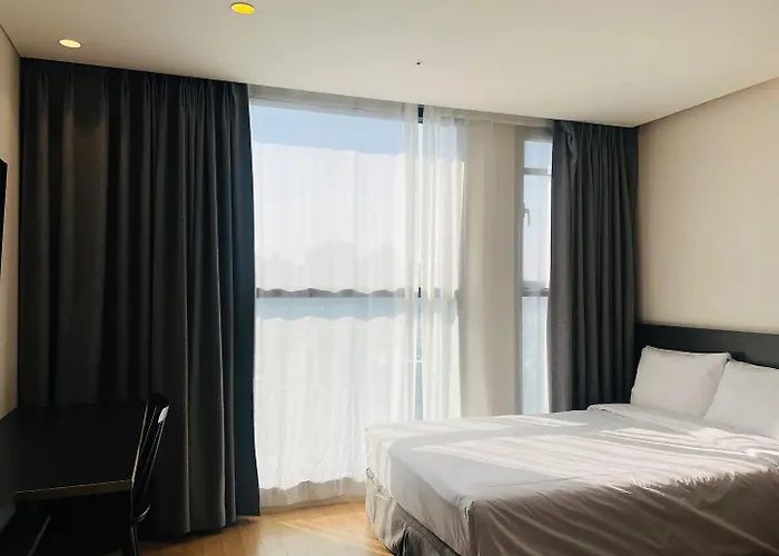 Celib Yeoui Hotel