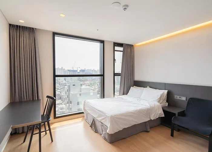 Celib Yeoui Hotel 2*